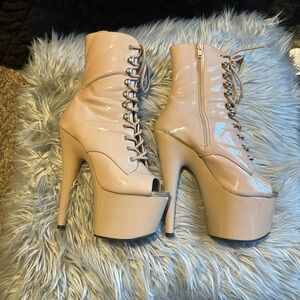 adore pleaser size 6 heel open toe boots patent tan leather